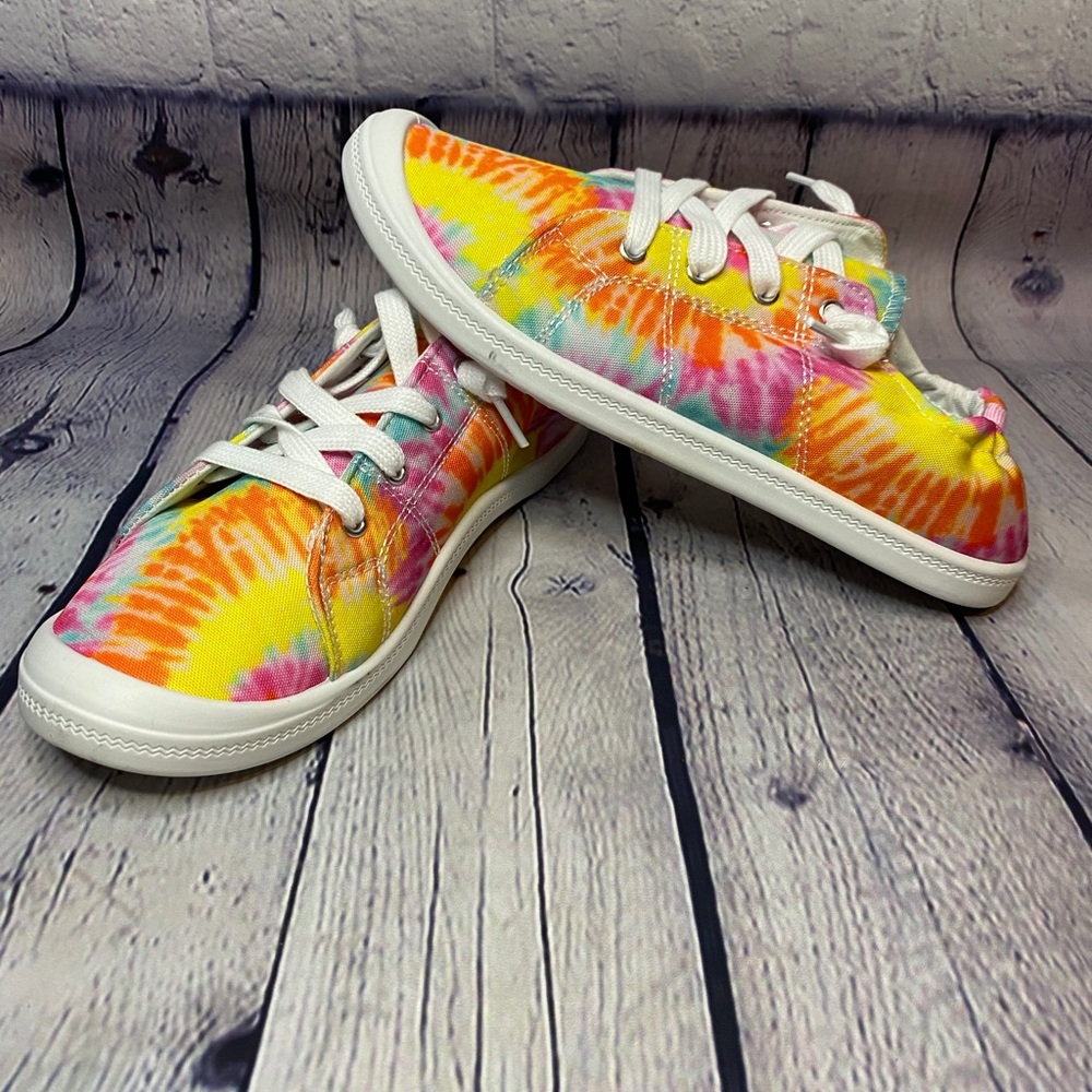 Tie-Dye Lace-Up Sneakers - Multicolor
